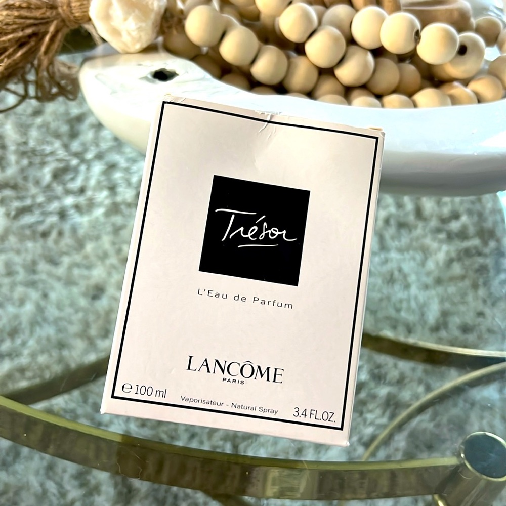 Brand New In Box Tresor L’Eau de Parfum by LANCÔME